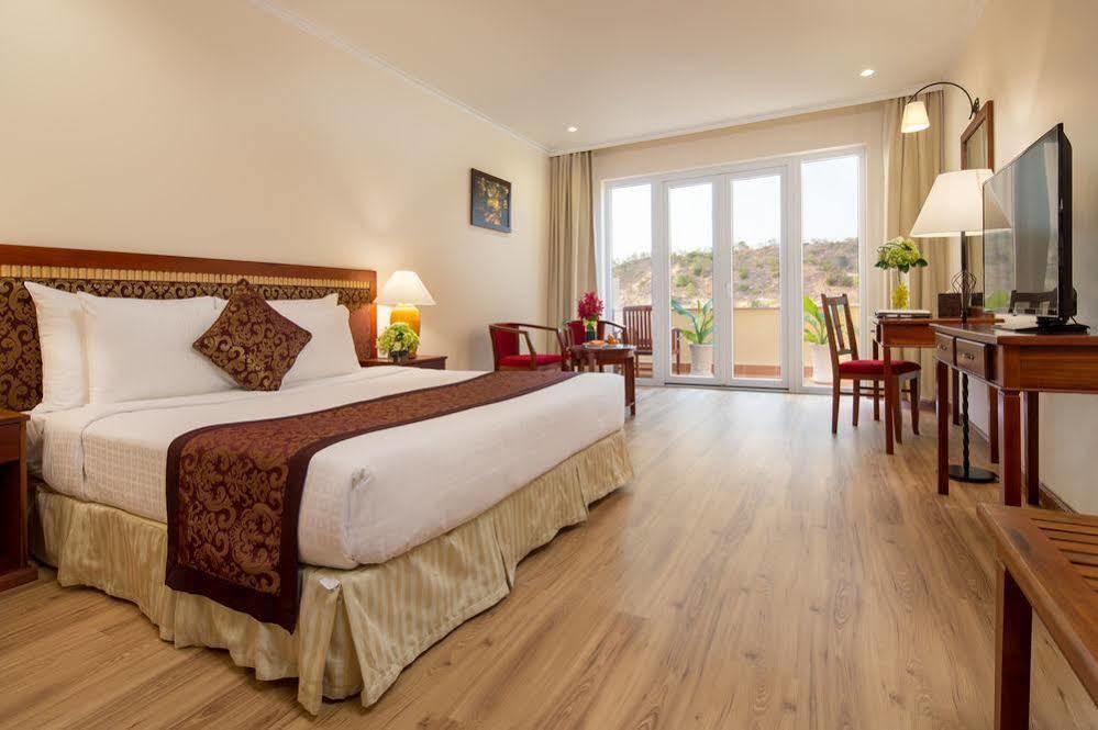 Sunshine Beach Resort Mui Ne Exterior foto